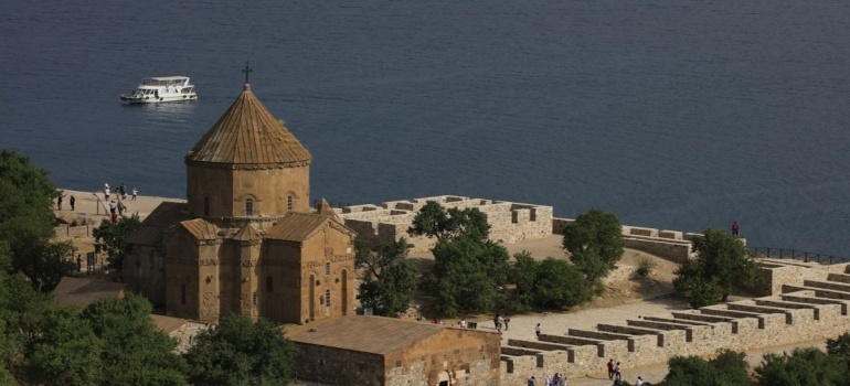 جزیره آکدامار